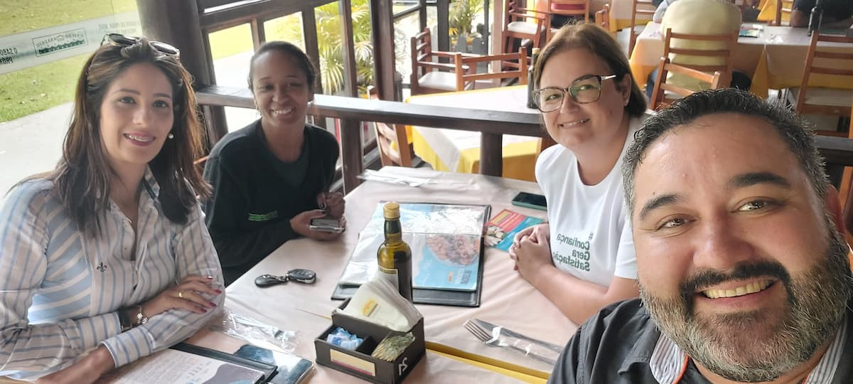 Almoço com a equipe Panorama